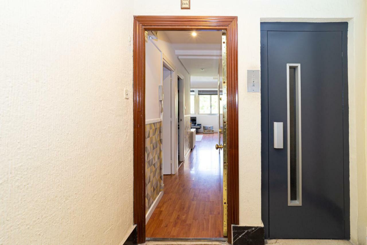 Appartamento Apartamento Trafalgar Madrid Esterno foto
