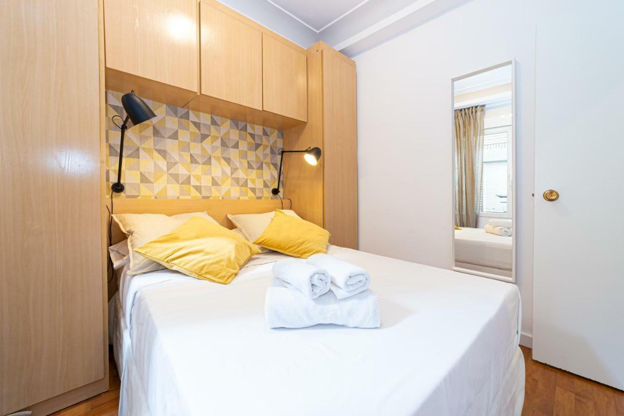 Appartamento Apartamento Trafalgar Madrid Esterno foto